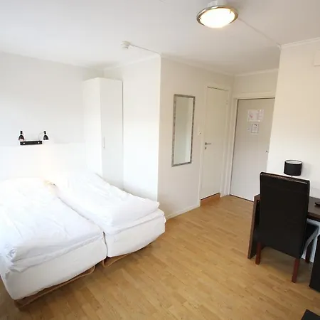 City Hotel Bodo 2*