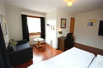 City Hotel Bodo 2*